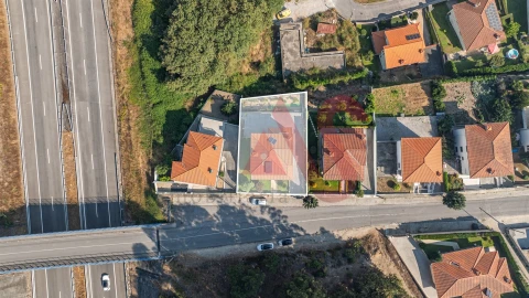 Moradia T4 para Venda em Tagilde e Vizela (São Paio)