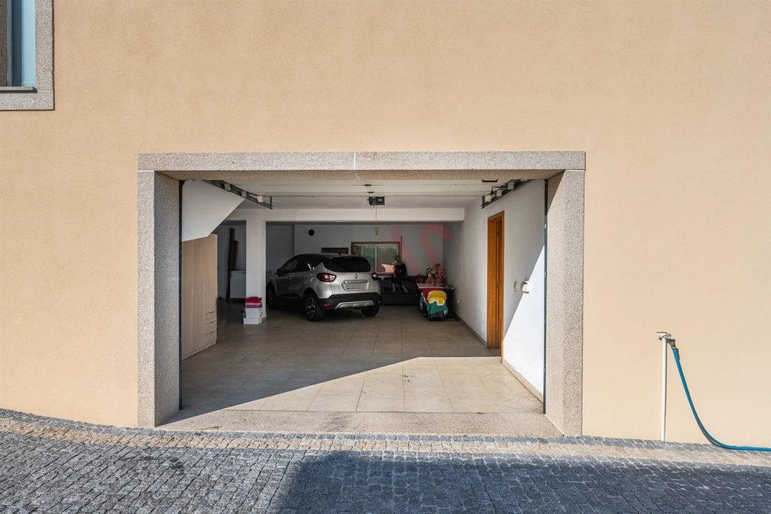 Moradia T4 para Venda em Tagilde e Vizela (São Paio) Foto 27