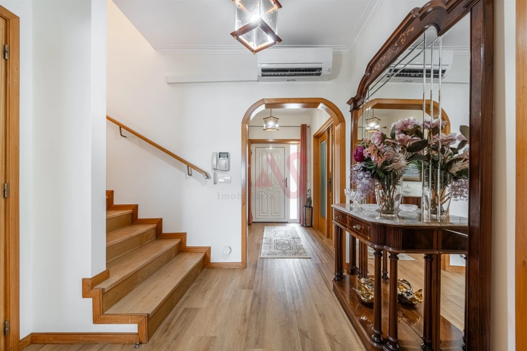 Moradia T4 para Venda em Tagilde e Vizela (São Paio) Foto 14