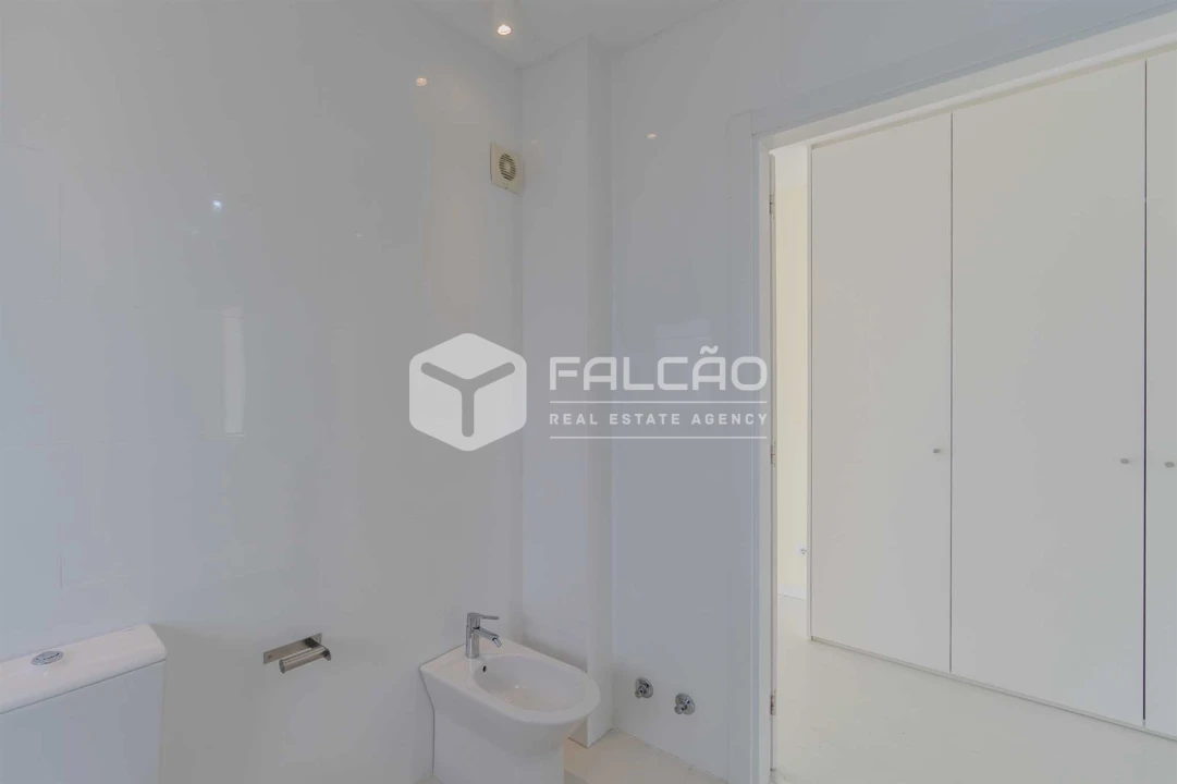 Apartamento T1 para Venda em Vau Foto 6