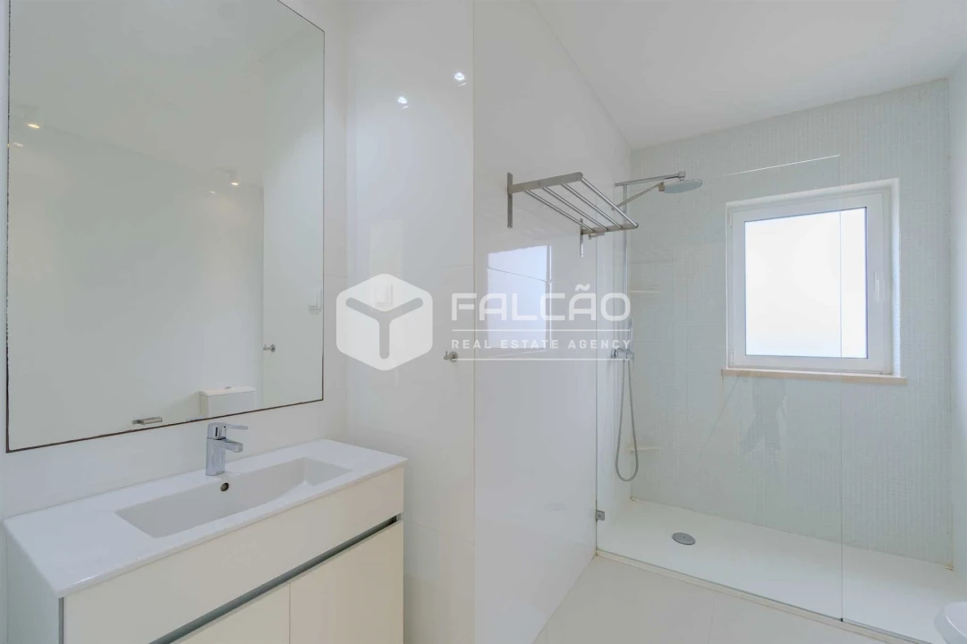 Apartamento T1 para Venda em Vau Foto 5