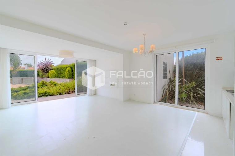 Apartamento T1 para Venda em Vau Foto 8