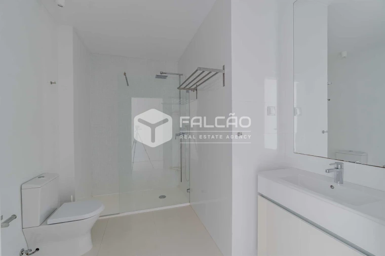 Apartamento T1 para Venda em Vau Foto 5