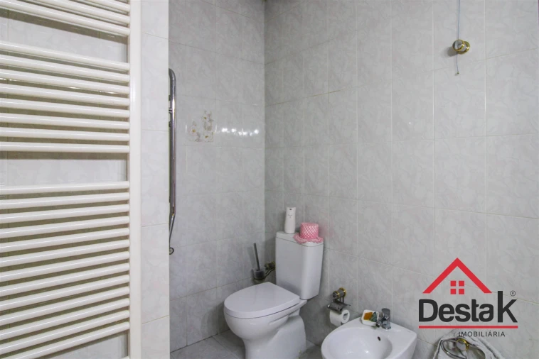 Moradia T5 para Venda em Vouzela e Paços de Vilharigues Foto 15