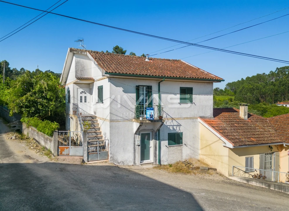 Moradia T4 para Venda em Esqueiros, Nevogilde e Travassós Foto 1