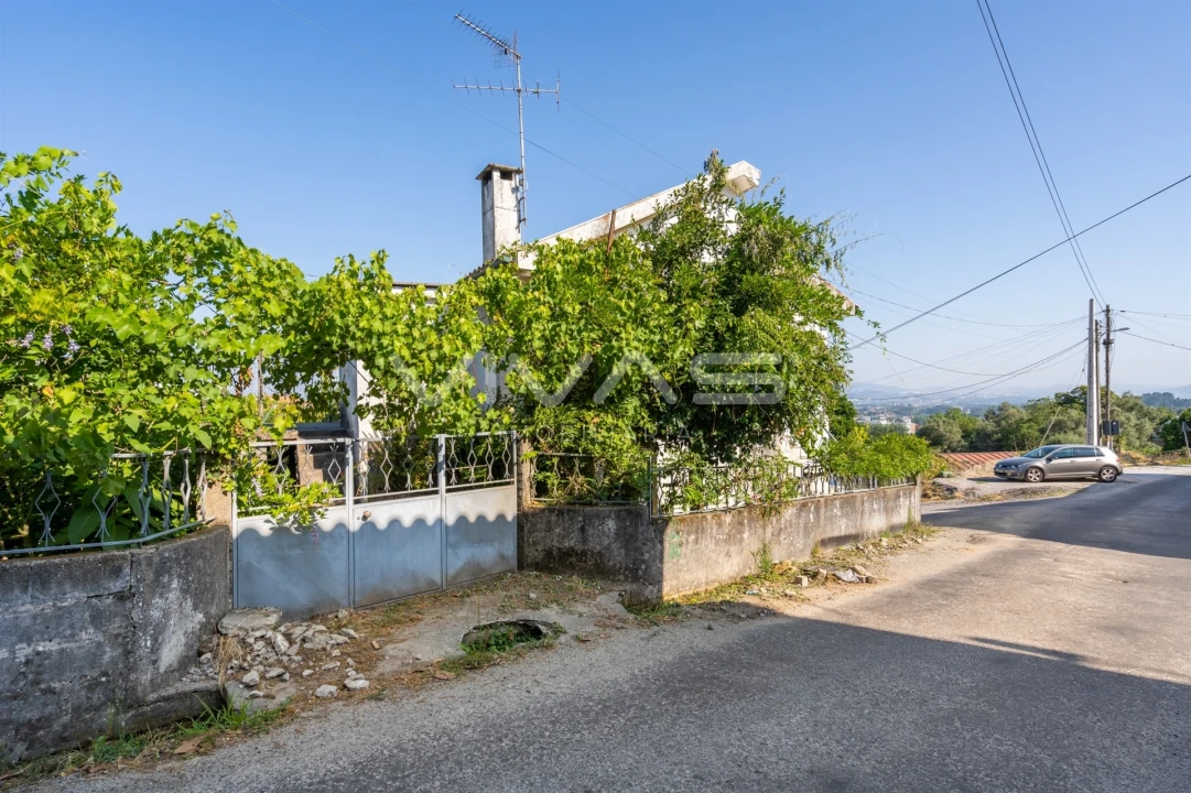 Moradia T4 para Venda em Esqueiros, Nevogilde e Travassós Foto 24