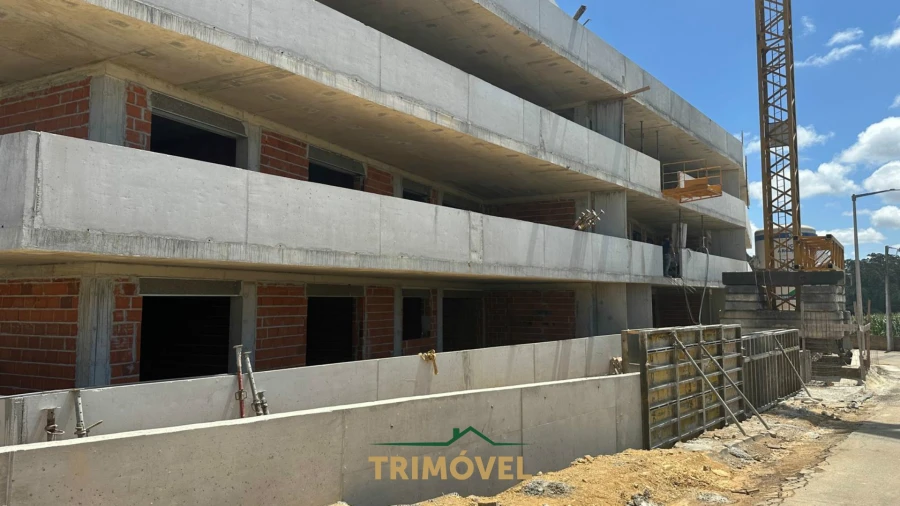 Apartamento T2 para Venda em Loureiro Foto 3