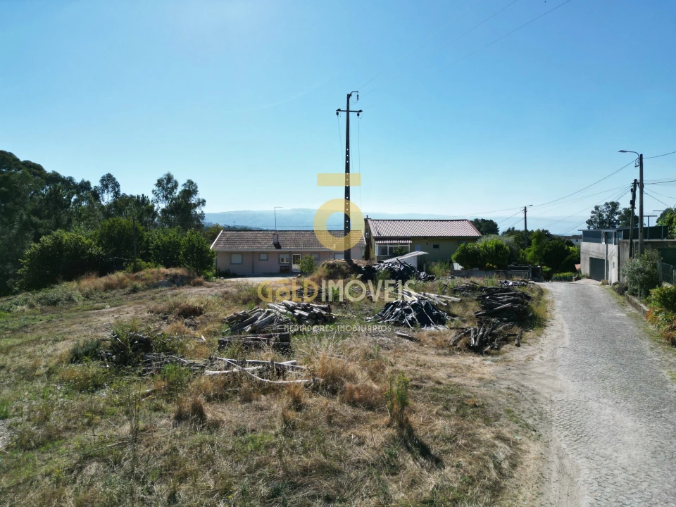Terreno para Venda em Recezinhos (São Mamede) Foto 9