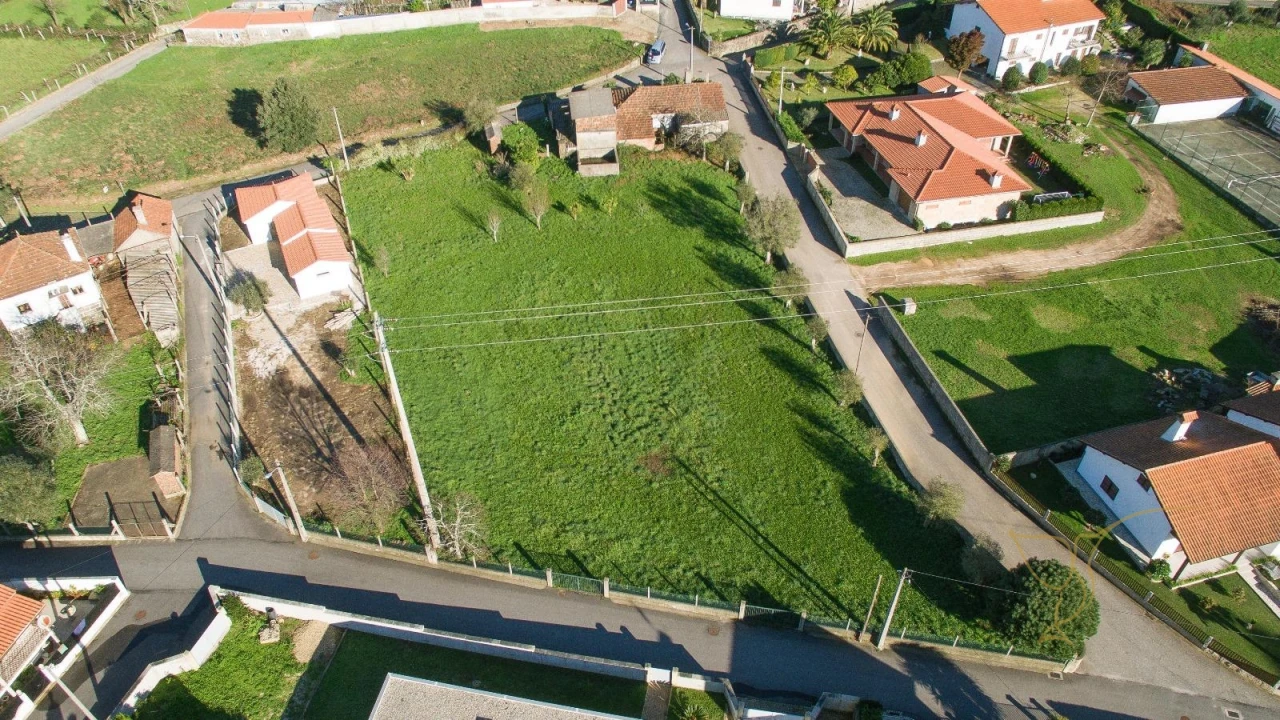 Terreno para Venda em Campos e Vila Meã Foto 12