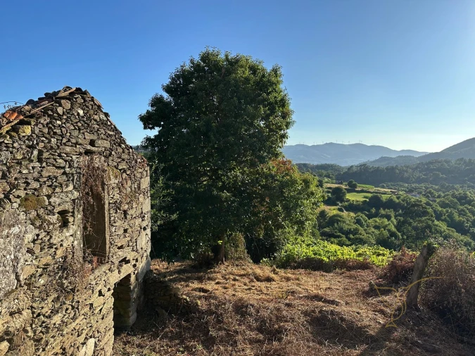 Moradia T0 para Venda em Riba de Mouro Foto 7