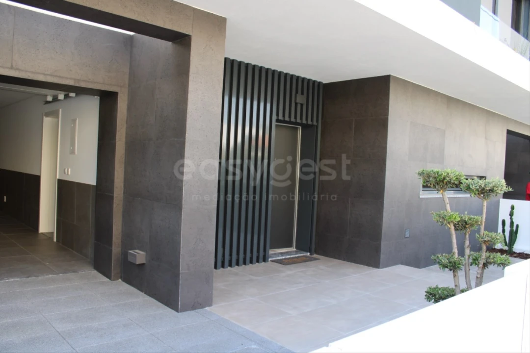 Moradia T4 para Venda em Loures Foto 7