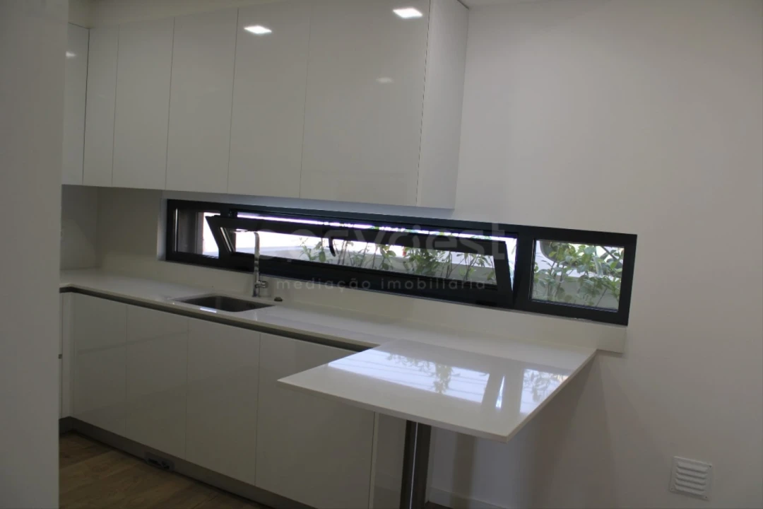 Moradia T4 para Venda em Loures Foto 12