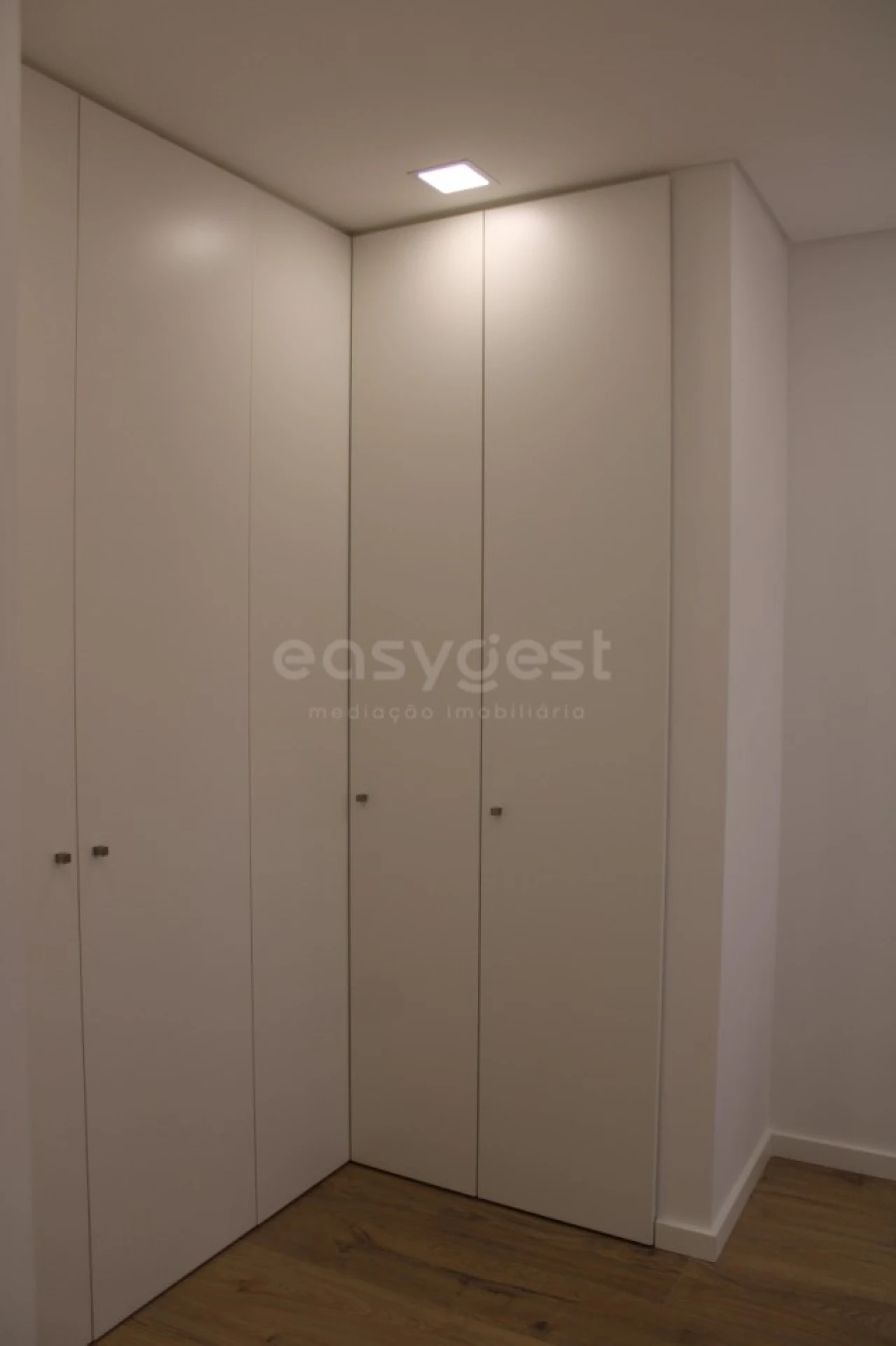 Moradia T4 para Venda em Loures Foto 31