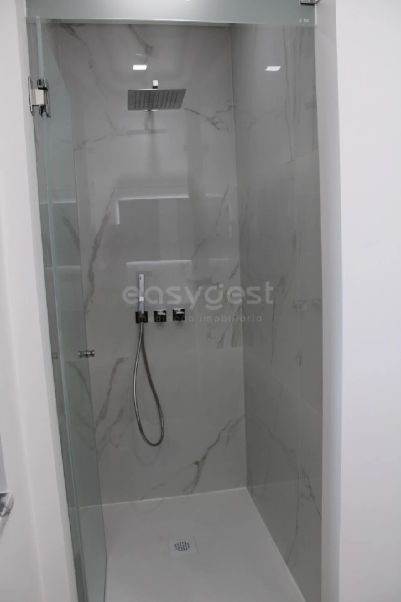 Moradia T4 para Venda em Loures Foto 34