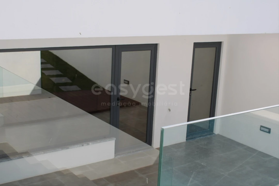 Moradia T4 para Venda em Loures Foto 44