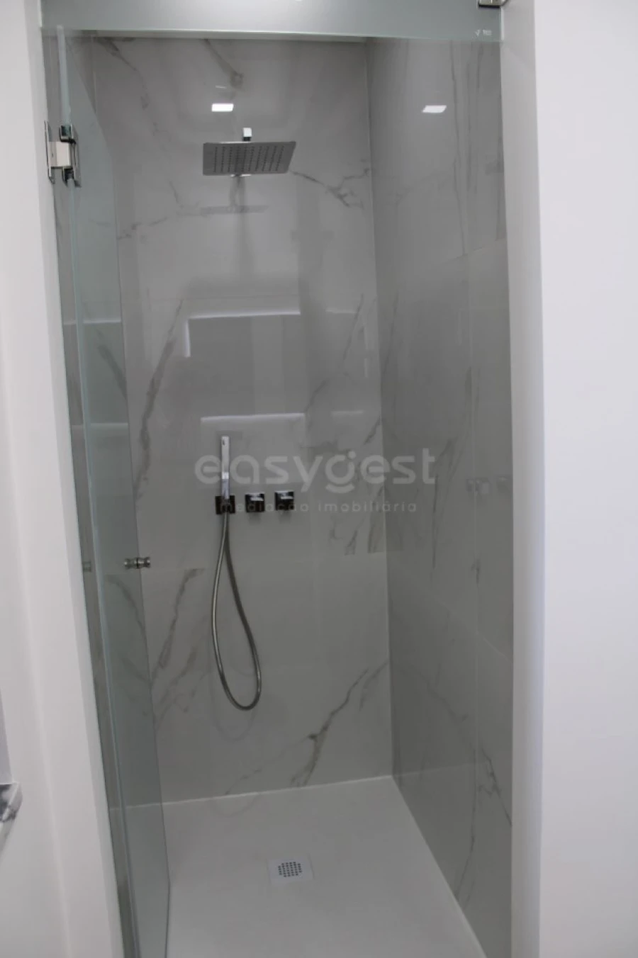 Moradia T4 para Venda em Loures Foto 34