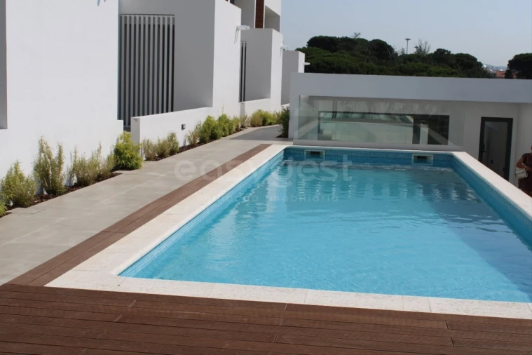 Moradia T4 para Venda em Loures Foto 43