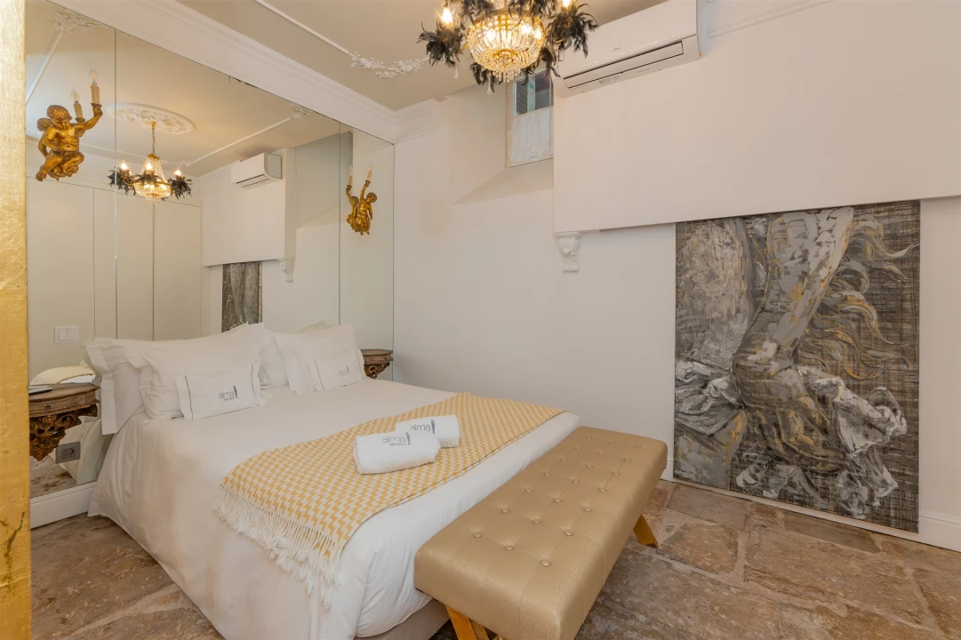 Apartamento T0 para Venda em Misericórdia Foto 10