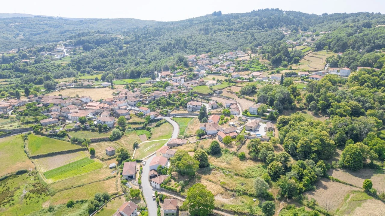 Terreno para Venda em Soutelo de Aguiar Foto 1