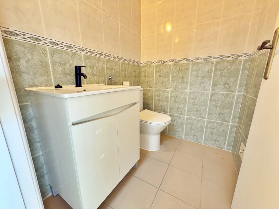 Loja para Arrendamento em Cadaval e Pêro Moniz Foto 15