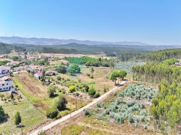 Terreno para Venda em Campelos e Outeiro da Cabeça