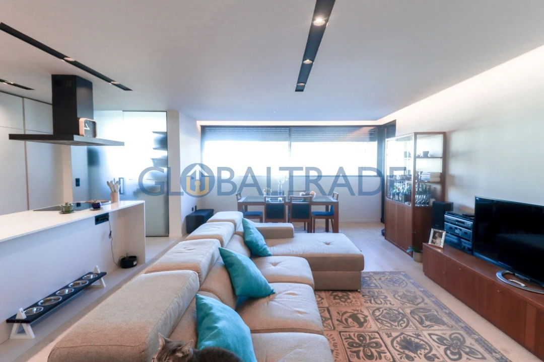 Apartamento T3 para Venda em Fânzeres e São Pedro da Cova Foto 2