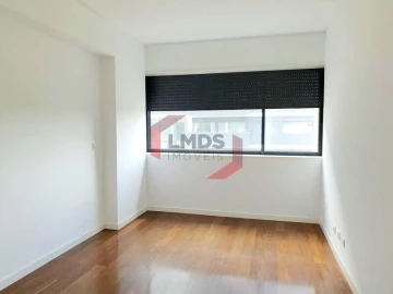 Apartamento T4 para Venda em Mafamude e Vilar do Paraíso