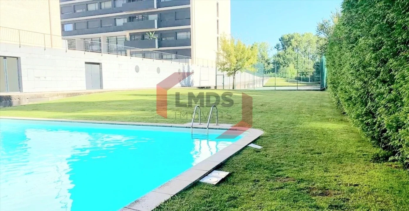 Apartamento T4 para Venda em Mafamude e Vilar do Paraíso Foto 3
