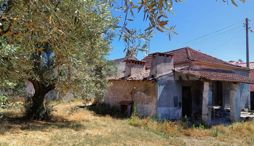 Moradia T5 para Venda em Arneiro das Milhariças Foto 16