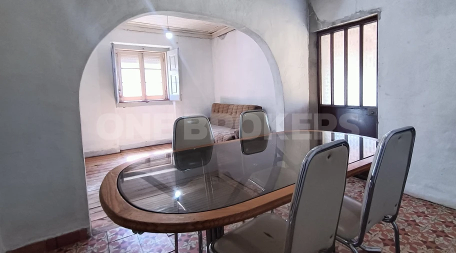 Moradia T5 para Venda em Arneiro das Milhariças Foto 2