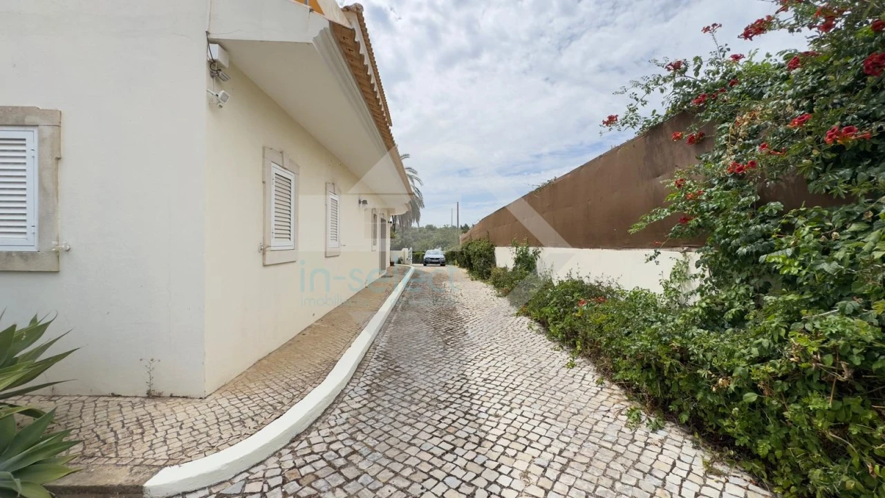 Moradia T4 para Venda em Loule (São Clemente) Foto 11