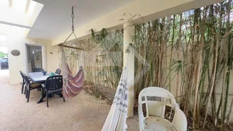 Moradia T4 para Venda em Loule (São Clemente)