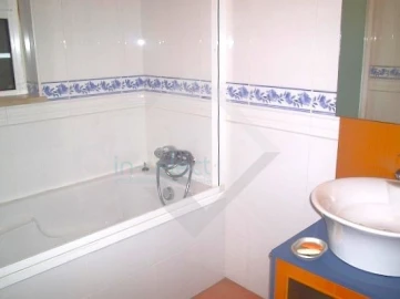 Moradia T4 para Venda em Loule (São Clemente)