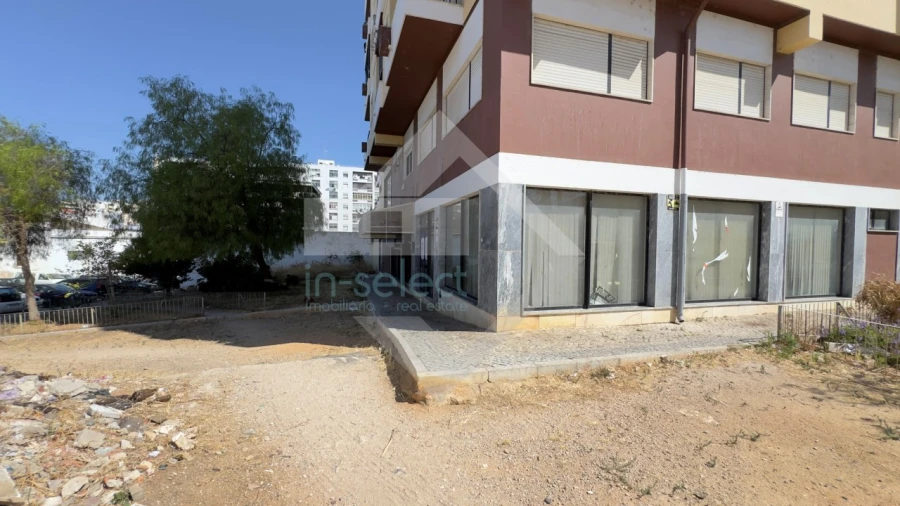 Prédio para Venda em Faro (Sé e São Pedro) Foto 21