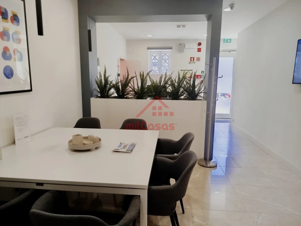 Escritório para Arrendamento em Campo de Ourique Foto 23