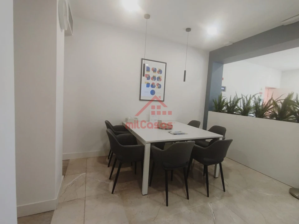 Escritório para Arrendamento em Campo de Ourique Foto 25