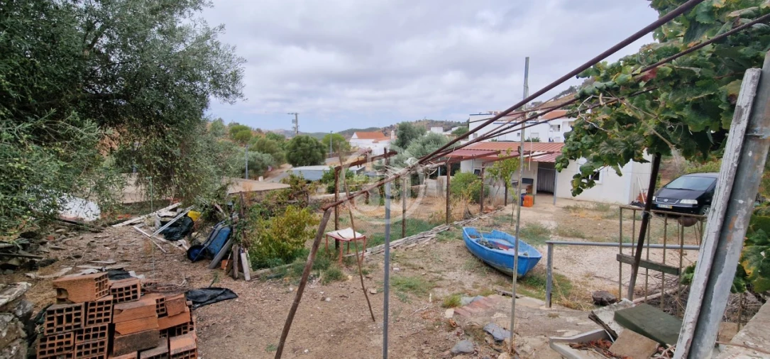 Moradia T3 para Venda em Odeleite Foto 3