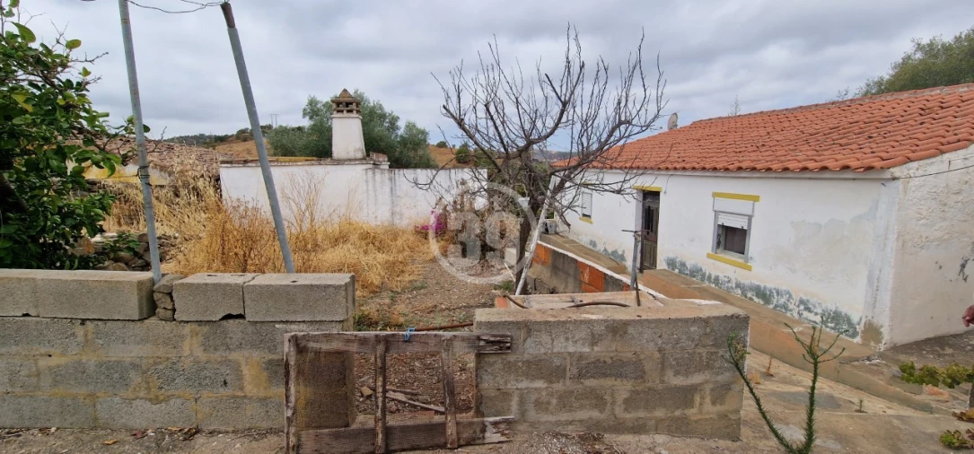 Moradia T3 para Venda em Odeleite Foto 5