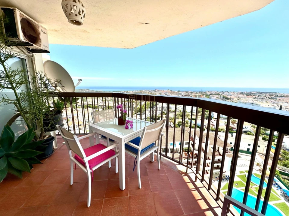 Apartamento T2 para Venda em Albufeira e Olhos de Água Foto 2