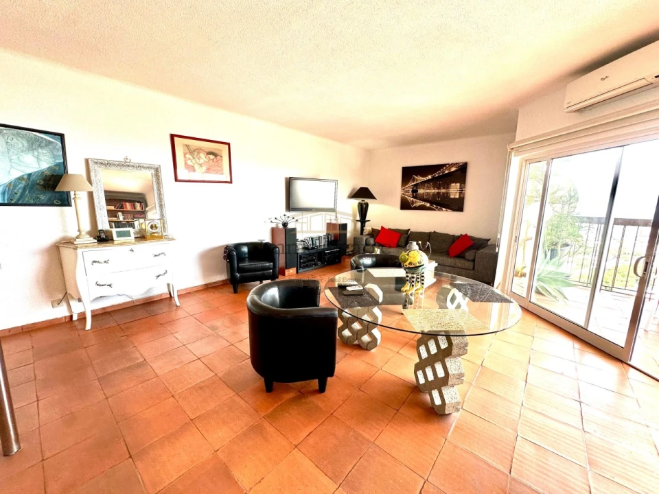 Apartamento T2 para Venda em Albufeira e Olhos de Água Foto 7