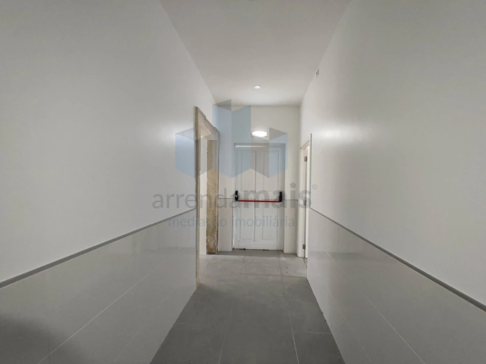 Prédio para Venda em Soure Foto 3