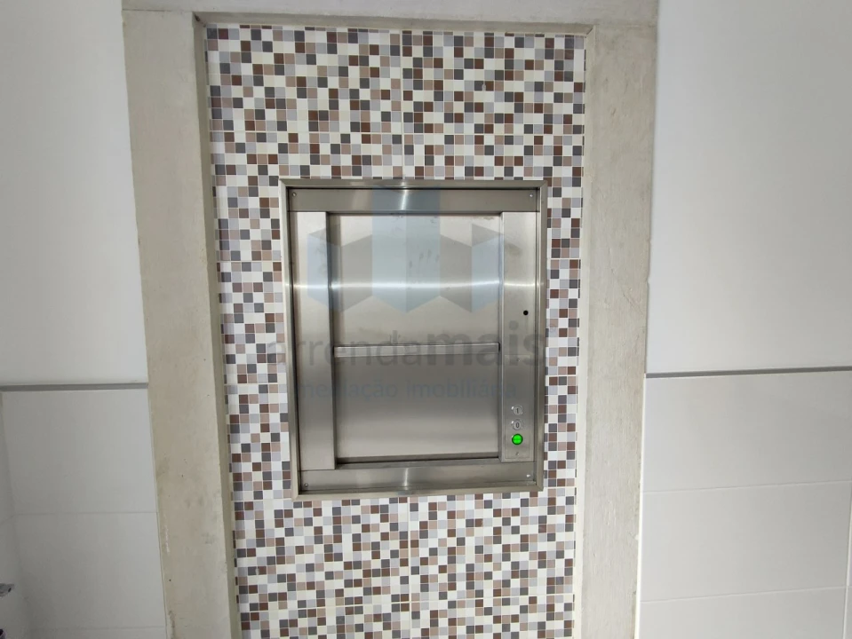 Prédio para Venda em Soure Foto 14