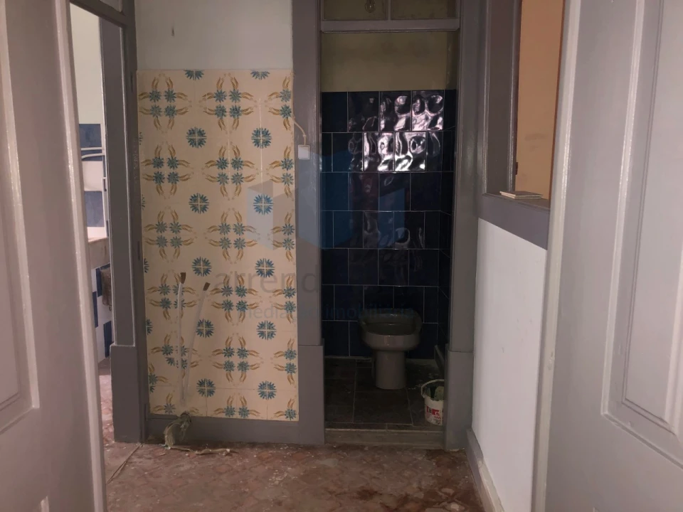 Prédio para Venda em Sé Nova, Santa Cruz, Almedina e São Bartolomeu Foto 6