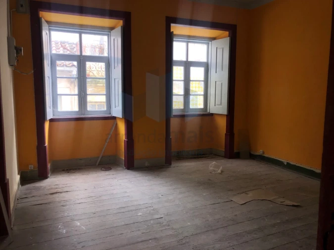 Prédio para Venda em Sé Nova, Santa Cruz, Almedina e São Bartolomeu Foto 2