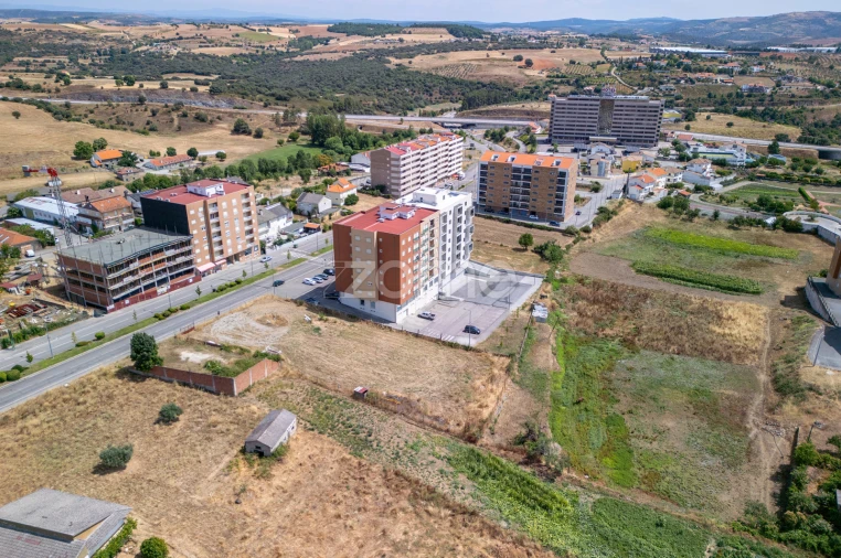 Terreno para Venda em Sé, Santa Maria e Meixedo Foto 9