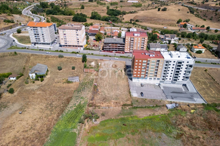 Terreno para Venda em Sé, Santa Maria e Meixedo Foto 7