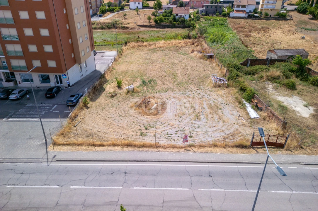 Terreno para Venda em Sé, Santa Maria e Meixedo Foto 13