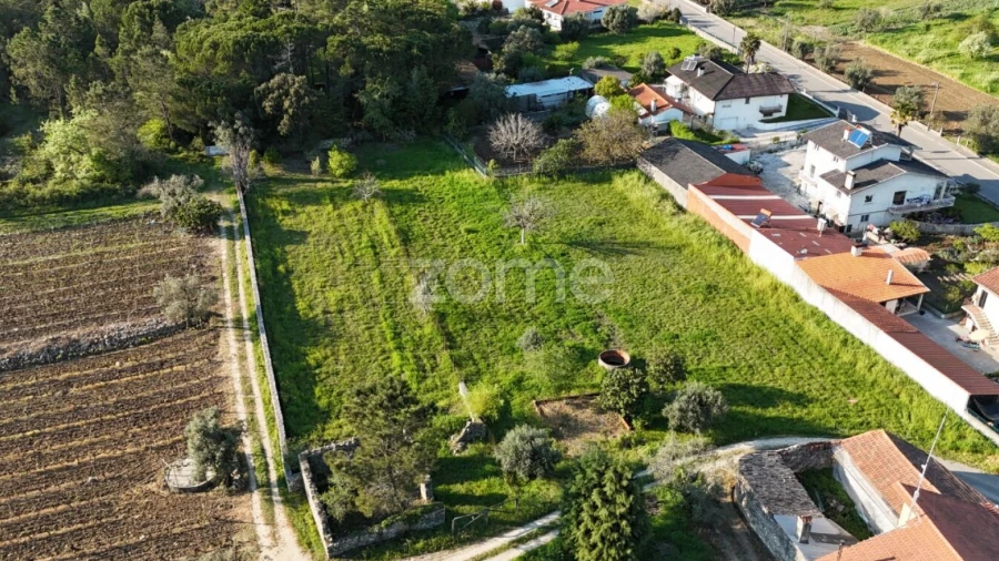 Terreno para Venda em Portunhos e Outil