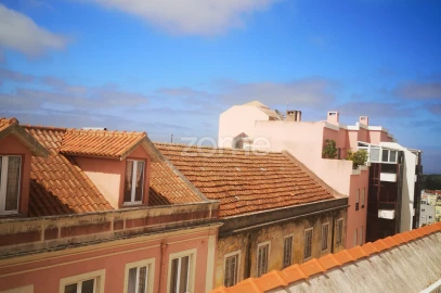 Moradia T8 para Venda em Mafra