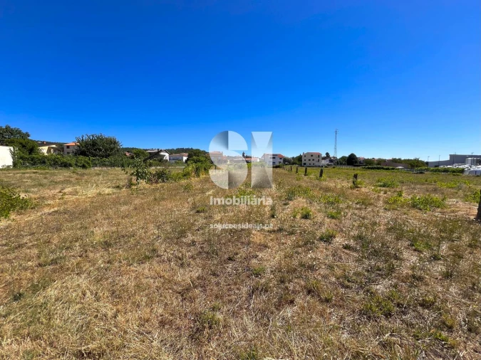 Terreno para Venda em São Martinho de Antas e Paradela de Guiães Foto 9